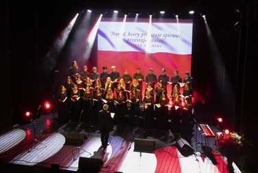Fotorelacja z wyjątkowego Koncertu Pieśni Patriotycznych organizowanych przez KDBS Bank